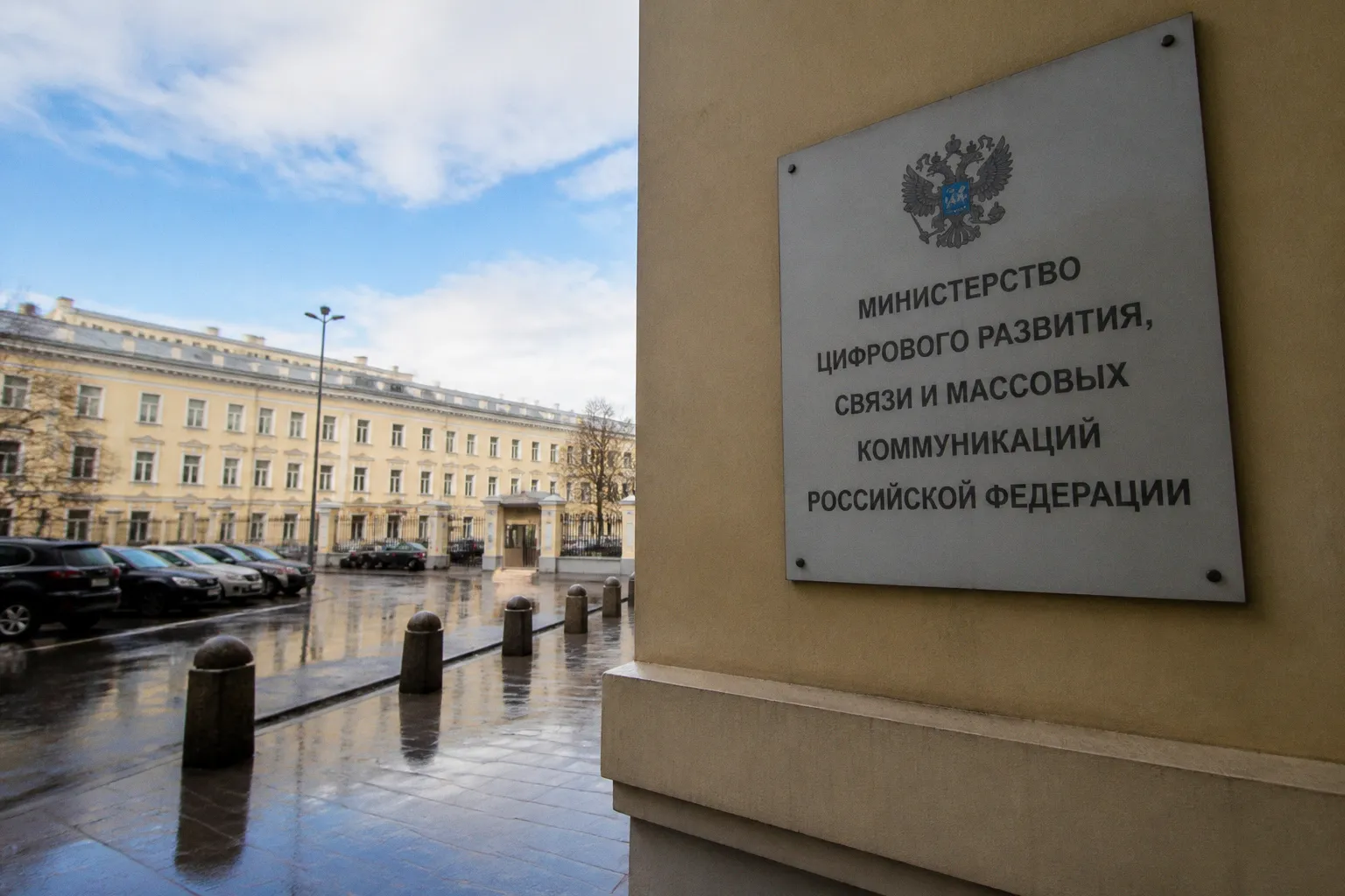 Бесплатный курс по ИИ для педагогов стартует на Госуслугах в сентябре