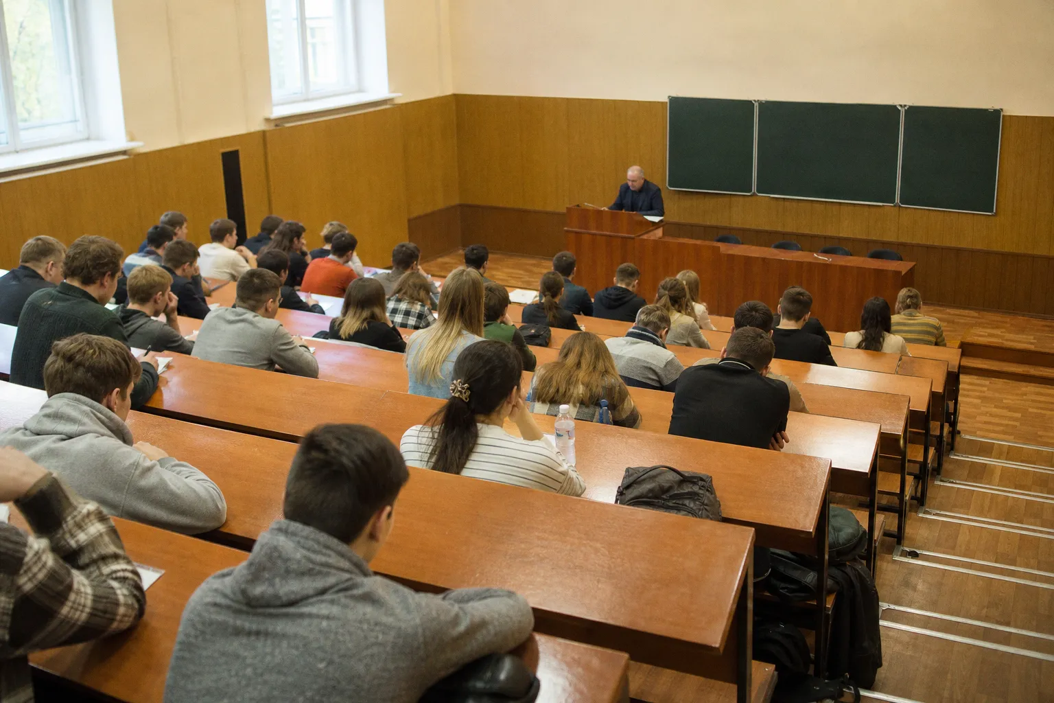 Куда поступают абитуриенты: главные тренды выбора вузовских специальностей