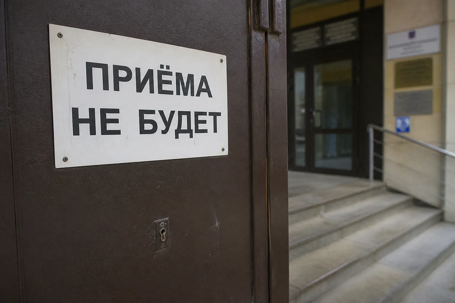 Почему диплом больше не гарантирует трудоустройство: разрыв между образованием и рынком